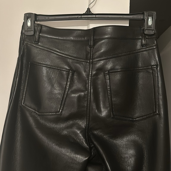ARITZIA WILFRED SIZE 6 leather leggings. Small stain on front (see video and pic - Picture 9 of 9